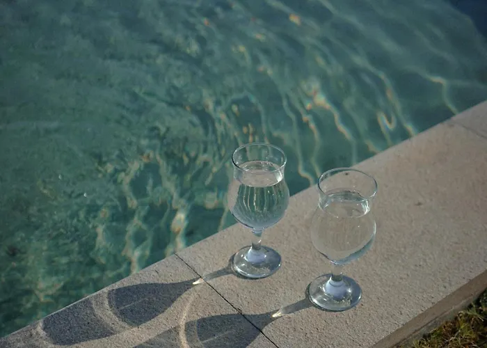Agua 3*